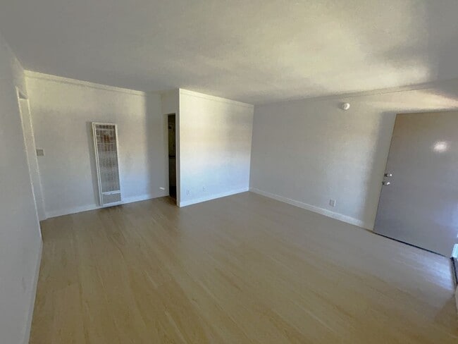 Photo - 41 Normandie Ave Unit 037