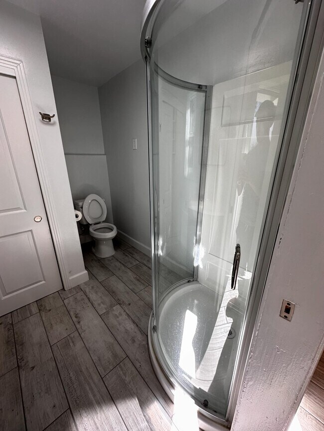 Photo - 3823 Broadlawn Dr