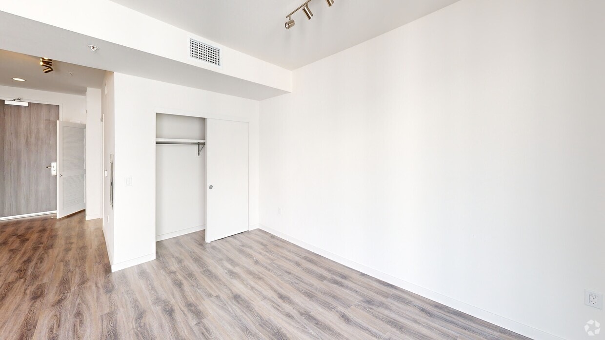 3D Tour - 1400 FIG Apartments