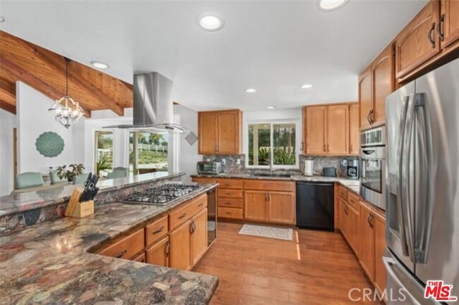 Photo - 37200 Glen Oaks Rd