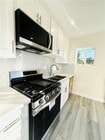 Photo - 9318 Encino Ave