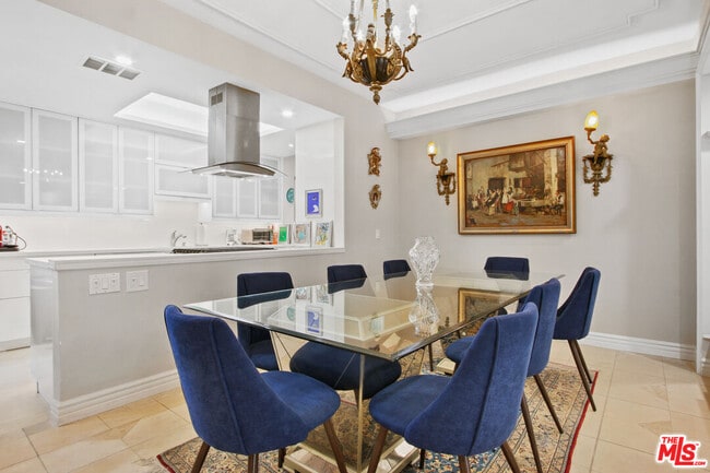 Photo - 9303 Burton Wy Unit A