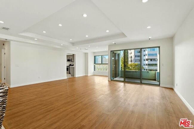 Photo - 10336 Wilshire Blvd Unit 401