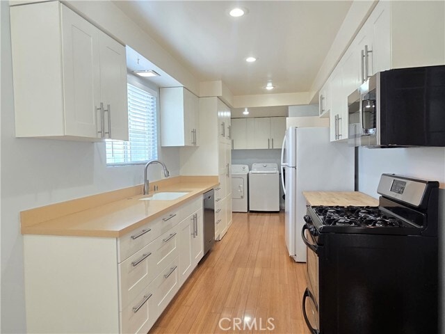 Photo - 18717 Cranbrook Ave