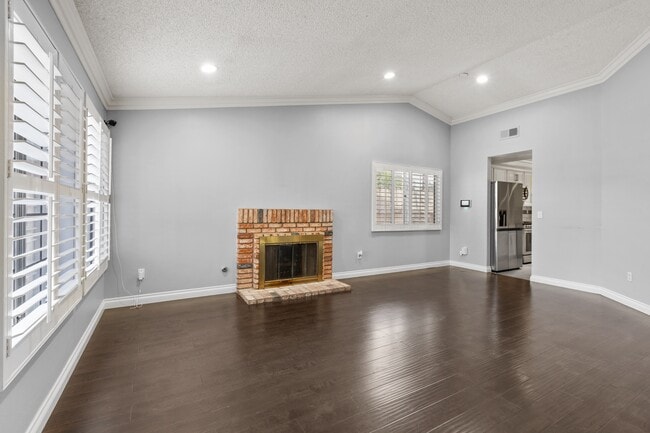 Photo - 172 Sumatra Ln