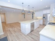 Photo - 2725 Navajo St