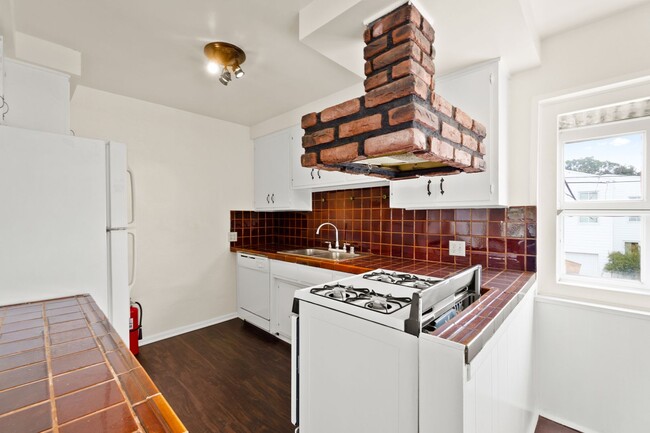 Photo - 431 Venice Way Apartment Unit 433-2
