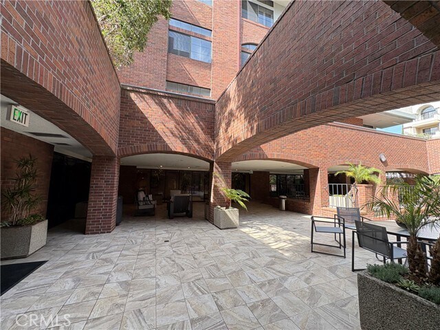 Photo - 200 N Swall Dr Unit L252