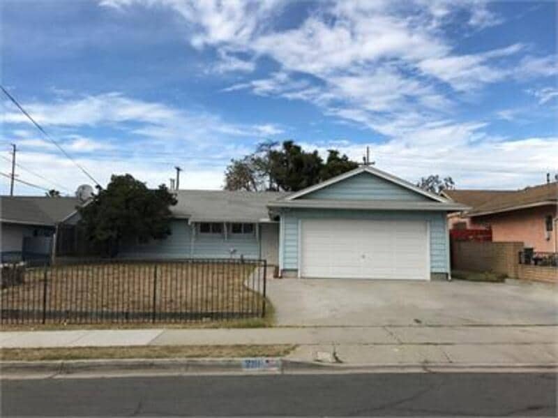 Photo - 2111 Melrose St