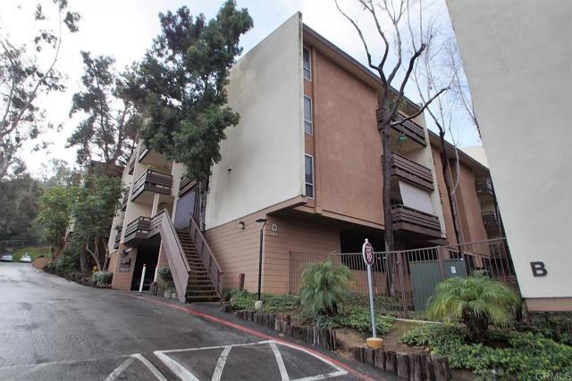 Building Photo - 1615 Hotel Cir S