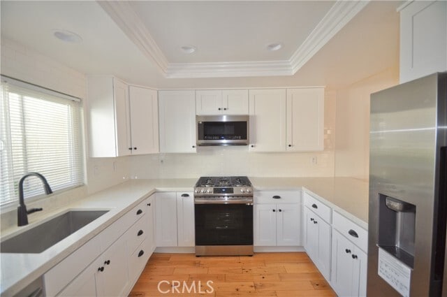 Building Photo - 6 Acorn Unit 28