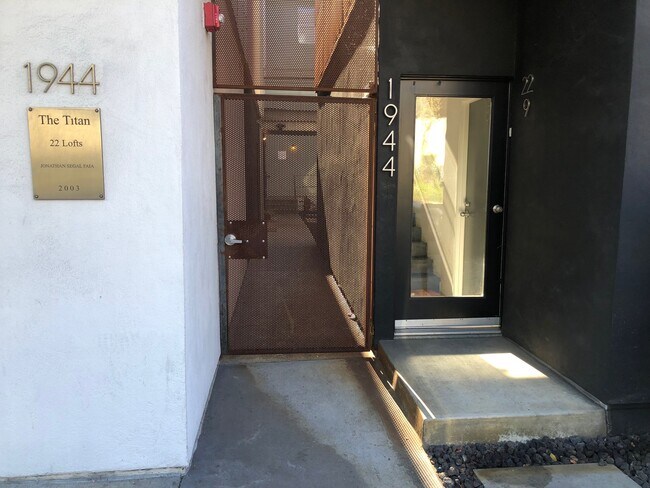 Photo - 1944 State St