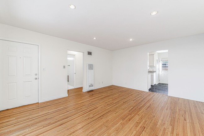 Photo - 809 Flora Dr Unit 03