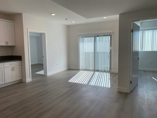Photo - 16030 Sherman Way Unit B-2BD