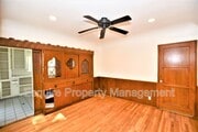 Photo - 225 Deodar Ave
