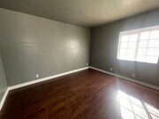 Photo - Beautiful, Spacious 3 Bedroom Property in ... Townhome