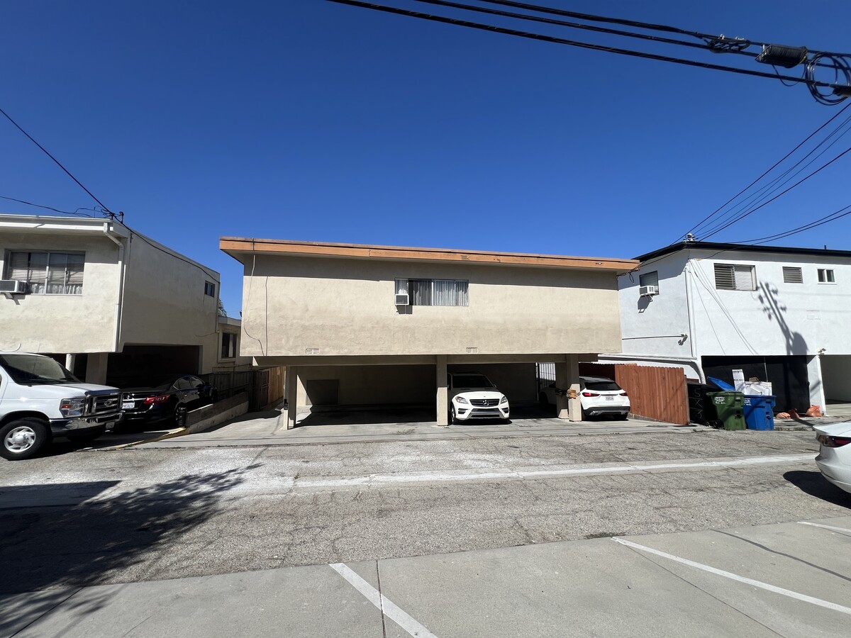 Photo - 1329 Barry Ave Unit #3