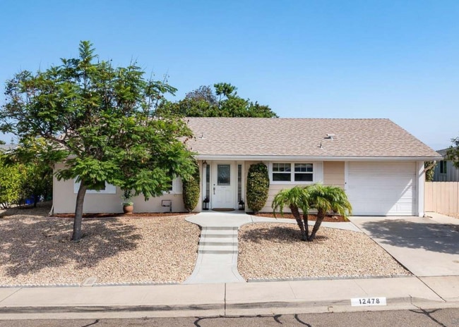 Photo - 12478 Senda Rd House