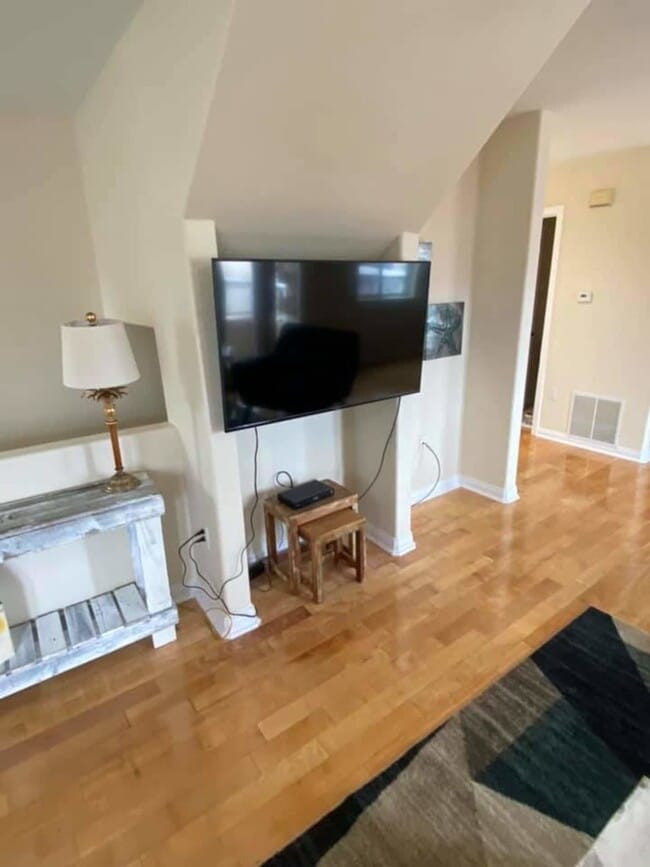 Photo - 734 Salem Ct