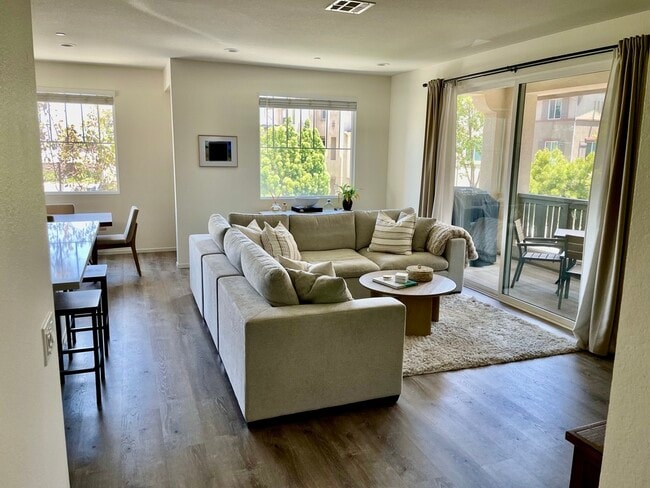 Building Photo - 1601 Santa Carolina