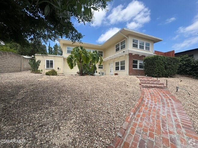 Building Photo - 22319 MacFarlane Dr Rental