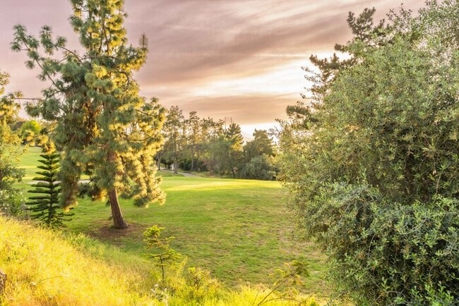 Photo - Beatiful house next to golf course.