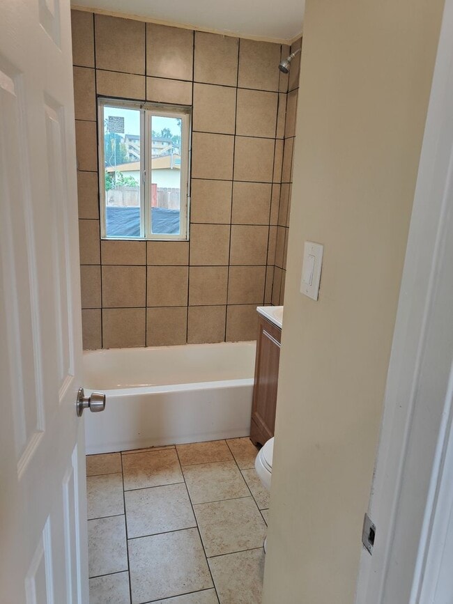 Photo - Margarita3 Unit 5455