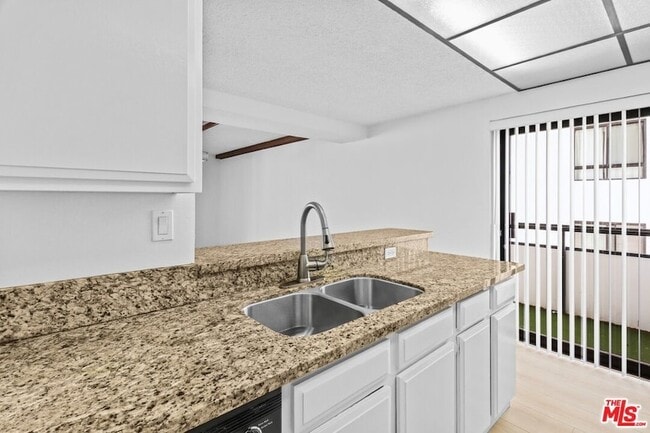 Building Photo - 10535 Wilshire Blvd Unit 603