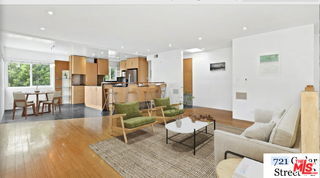 Photo - 721 Cedar St