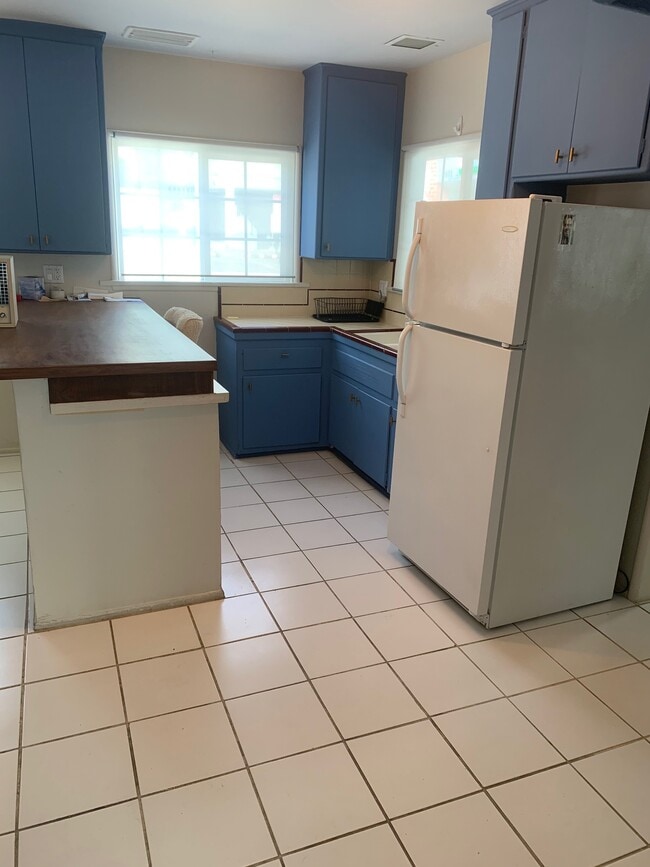 Photo - 1016 Palm Ave