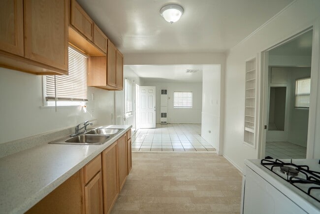 Photo - COMING SOON! Cozy 1-Bedroom Single-Story Duplex Home in Newhall