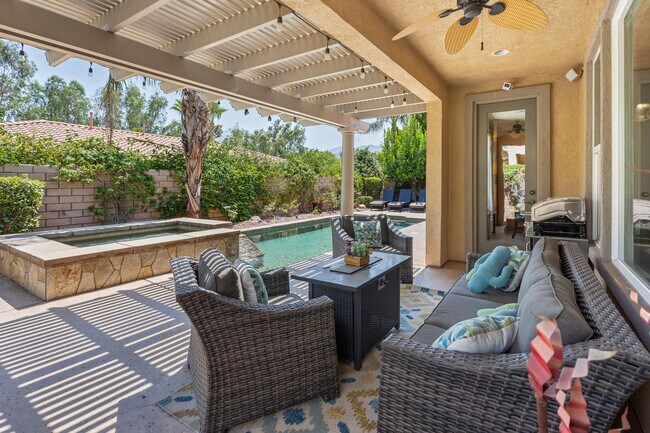 Photo - 3 Clear Lake Dr