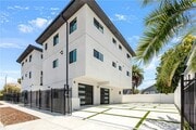 Photo - 443 N Harvard Blvd