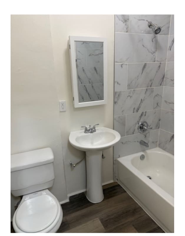 Building Photo - 1523 N McCadden Pl