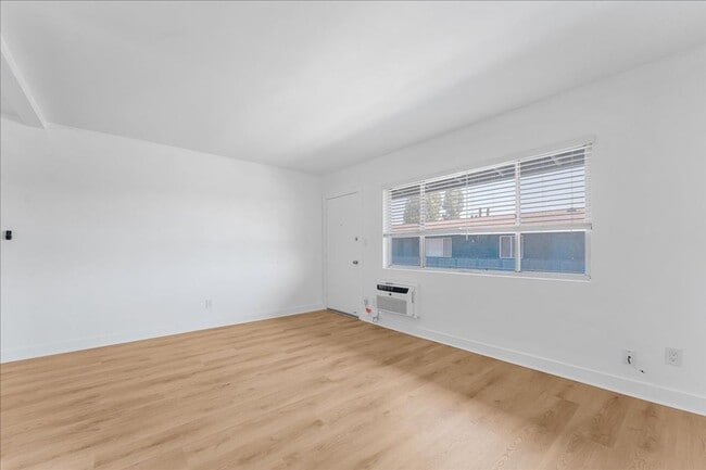 Photo - 7739 Laurel Canyon Blvd Unit 13