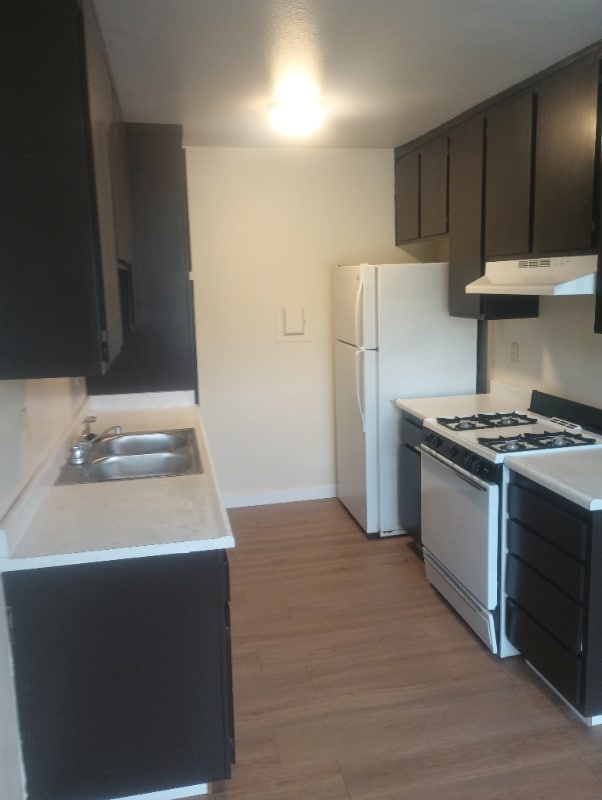 Photo - 9415 California Ave Unit 10