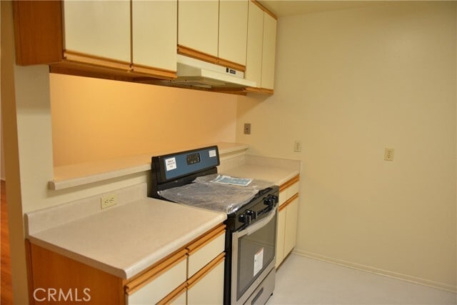 Photo - 410 W Milford St