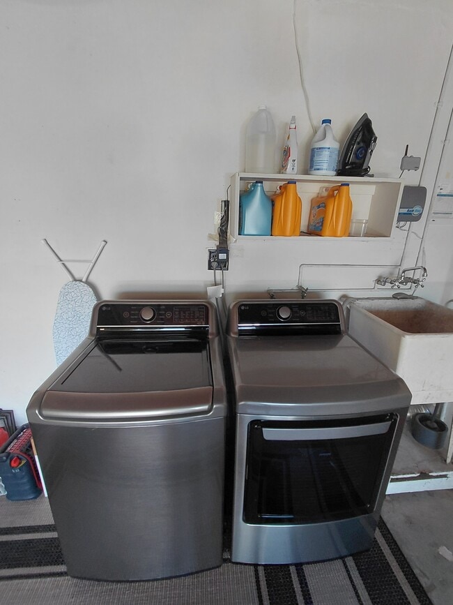 Photo - 575 Pierpont Dr