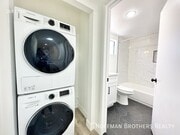 Photo - 5440 Carlton Way Unit 103