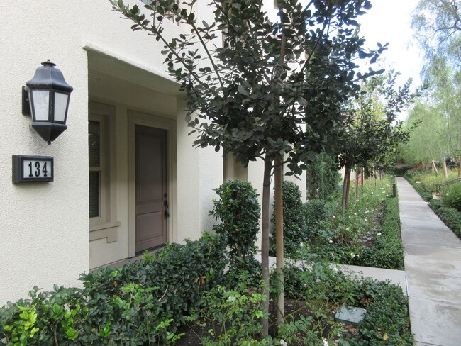 Building Photo - 134 Overbrook