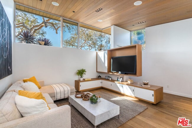 Photo - 4014 Colonial Ave