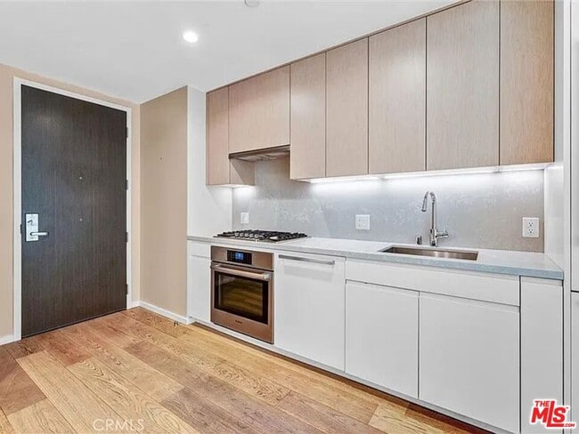 Photo - 877 Francisco St Unit 505