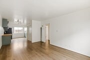 Photo - 740 W 27th St Apartment