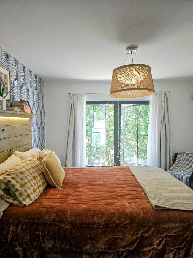 Photo - 2222 Julian Ave Unit Couture Garden Cottage