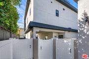 Photo - 1055 Palms Blvd House