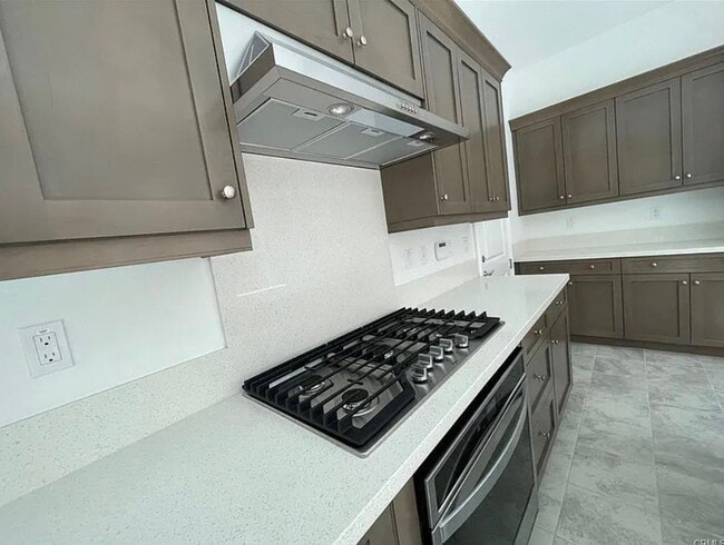 Photo - 20814 Bur Oak Cir