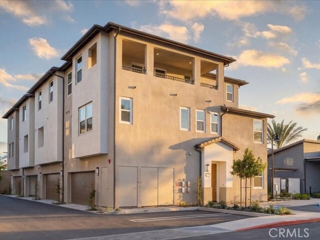 Building Photo - 1720 Park St Unit 10