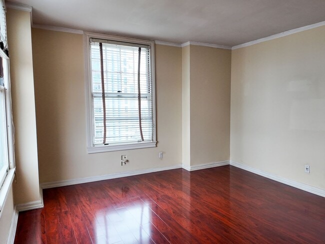 Photo - 702 Ash St Unit 903