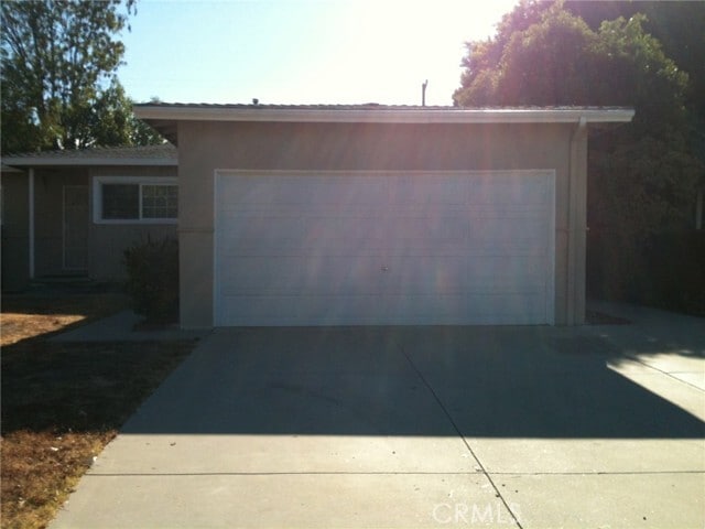 Photo - 10406 Densmore Ave