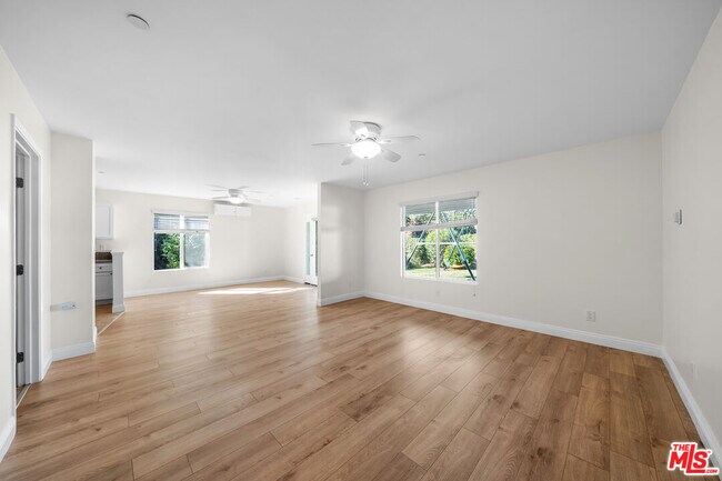 Photo - 1339 Garfield Ave